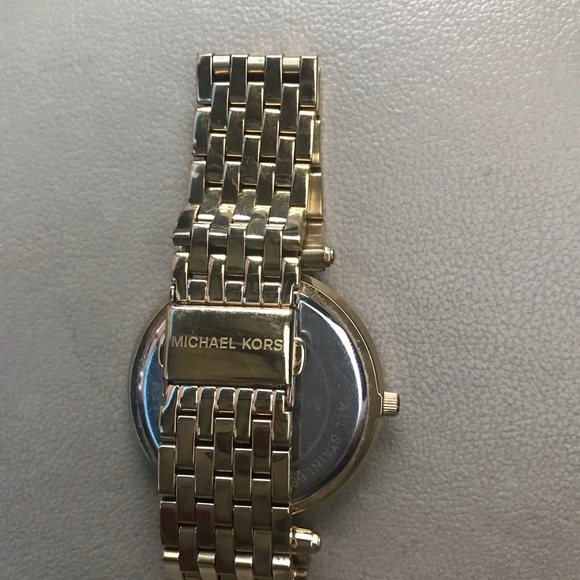 Michael Kors Watch - Picture 2 of 2